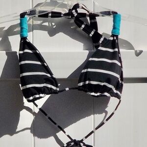 Kirra Padded Black and White Striped Bikini Top Size Medium